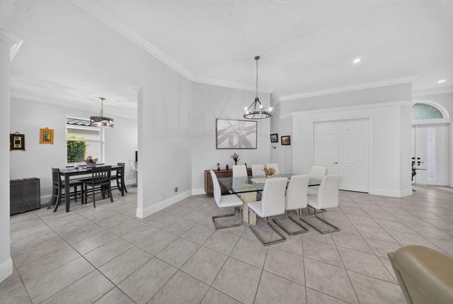 7690 La Corniche Circle, Boca Raton, FL 33433