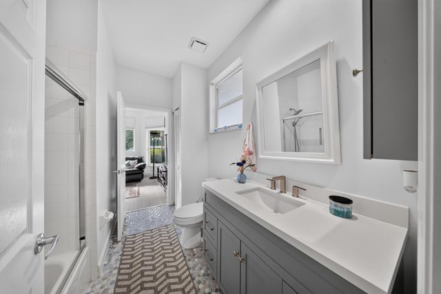 7690 La Corniche Circle, Boca Raton, FL 33433