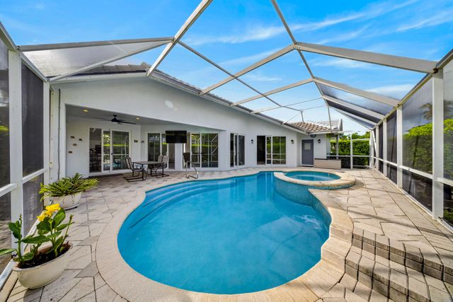 7690 La Corniche Circle, Boca Raton, FL 33433