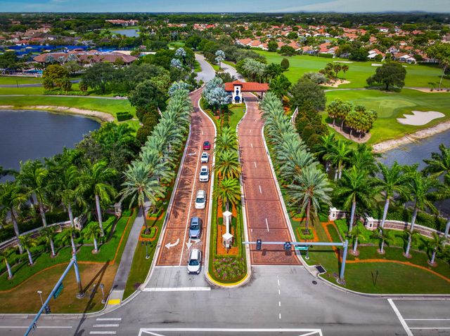 7690 La Corniche Circle, Boca Raton, FL 33433