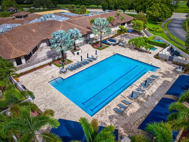 7690 La Corniche Circle, Boca Raton, FL 33433