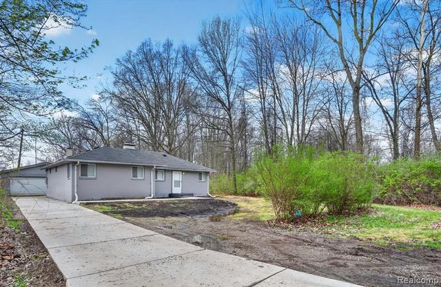 6914 Arlene Court, Romulus, MI 48174