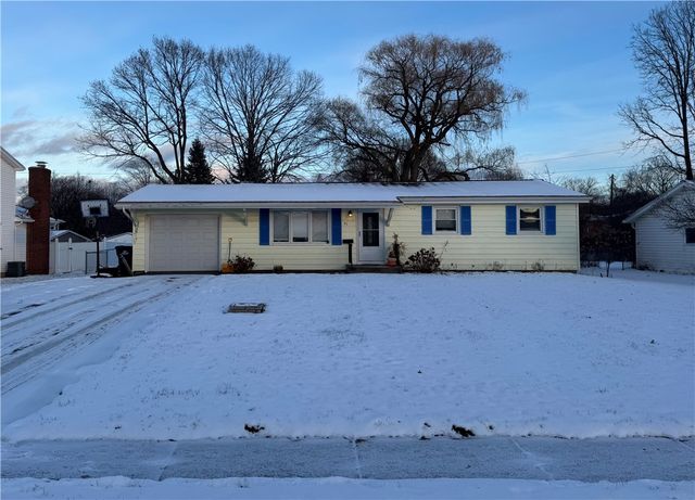 41 Grecian Parkway, Greece, NY 14626