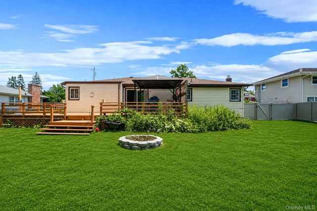 190 Bay Avenue, Patchogue, NY 11772