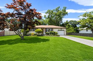 190 Bay Avenue, Patchogue, NY 11772