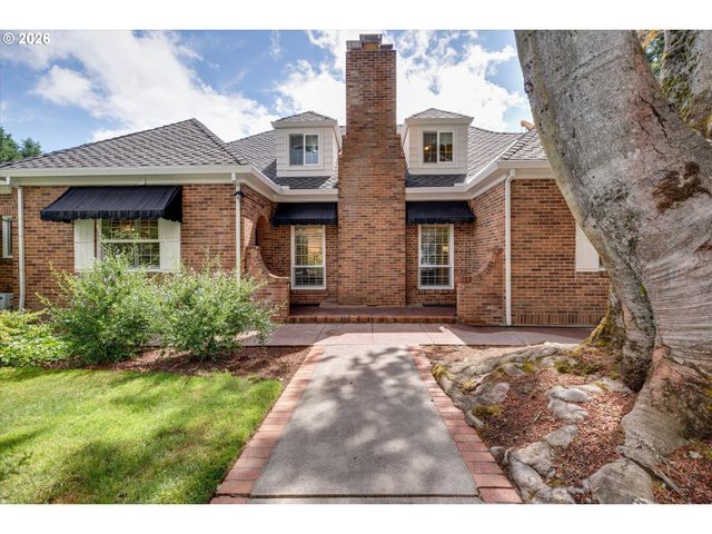 5497 RIVER St, West Linn, OR 97068