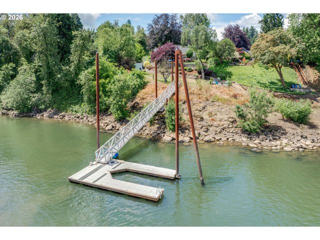 5497 RIVER St, West Linn, OR 97068