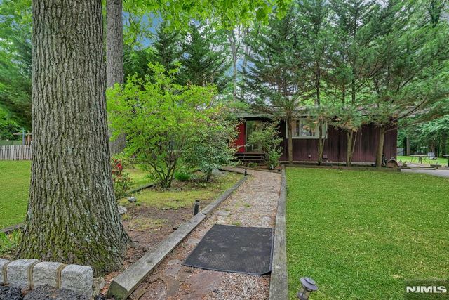 2009 Glen Avenue, Twp Of Washington, NJ 07676