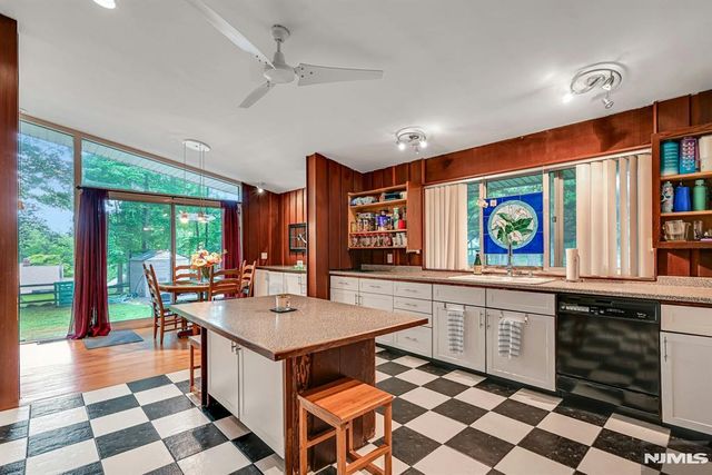 2009 Glen Avenue, Twp Of Washington, NJ 07676