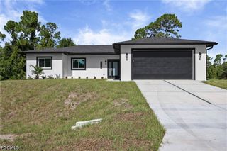 828 Genoa AVE S, Lehigh Acres, FL 33974