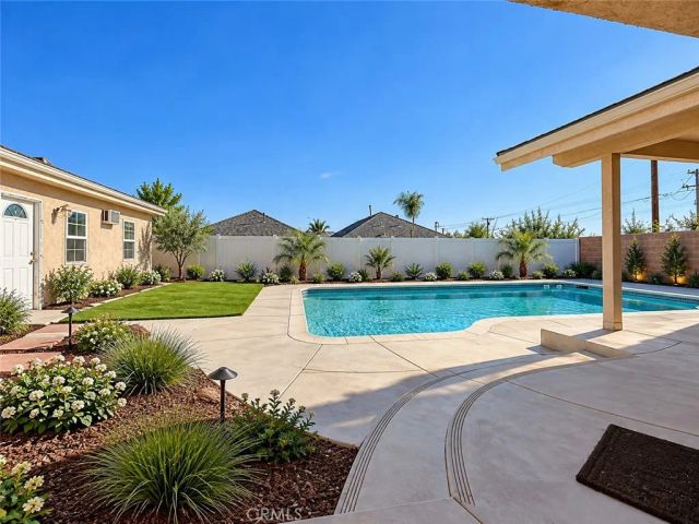 25701 Alto, San Bernardino, CA 92404