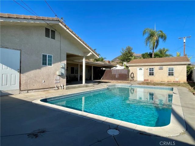 25701 Alto, San Bernardino, CA 92404