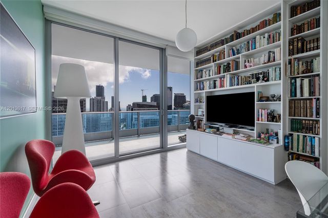 200 Biscayne Boulevard Way 4902, Miami, FL 33131