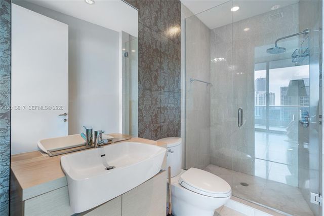 200 Biscayne Boulevard Way 4902, Miami, FL 33131