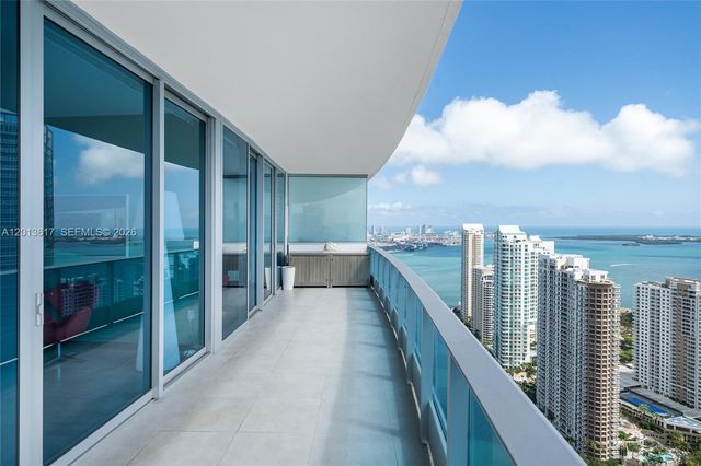 200 Biscayne Boulevard Way 4902, Miami, FL 33131