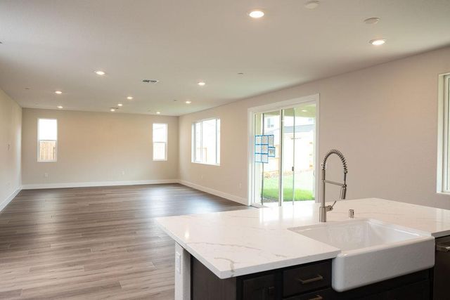 10351 Ducasse Way, Elk Grove, CA 95757
