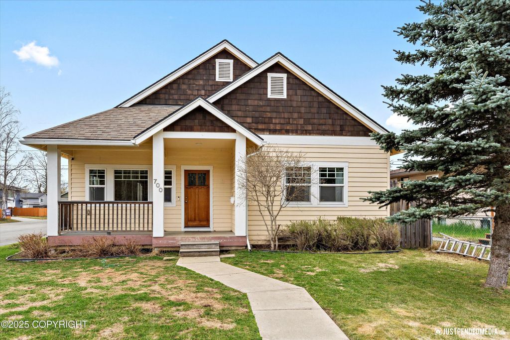 700 N Pine Street, Anchorage, AK 99508