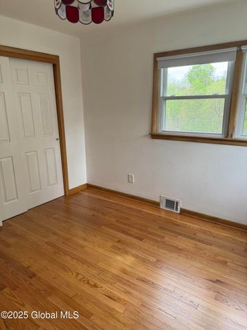 19 Callaghan Boulevard, Charlton, NY 12019