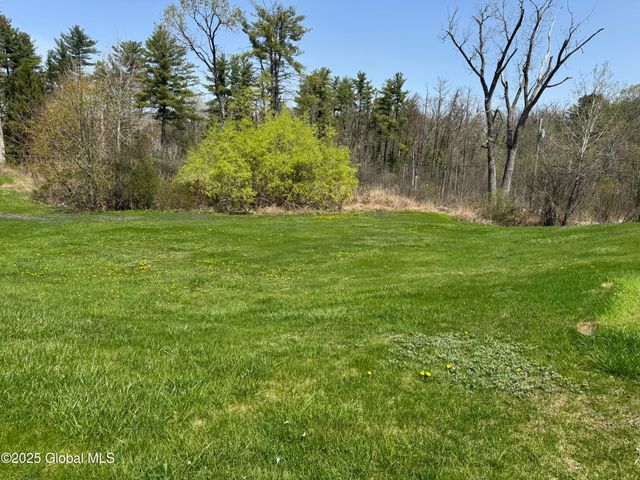 19 Callaghan Boulevard, Charlton, NY 12019