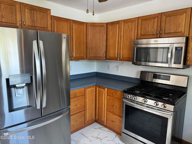 19 Callaghan Boulevard, Charlton, NY 12019