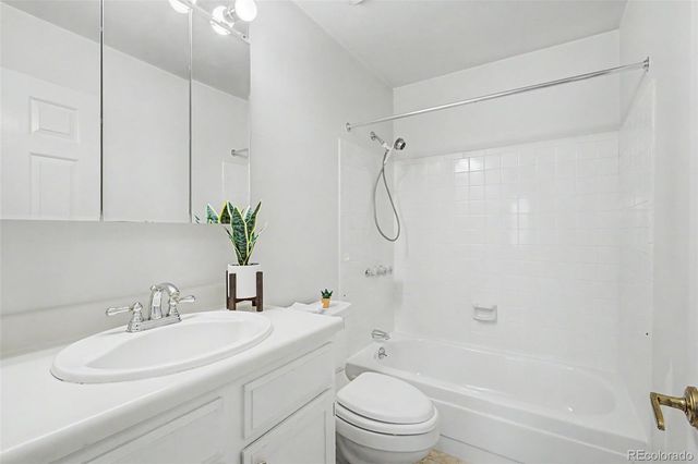14213 E Marina Drive, Aurora, CO 80014