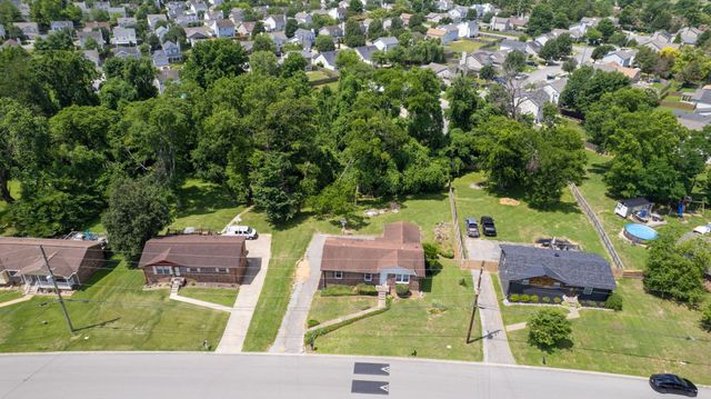 4780 Cascade Dr, Old Hickory, TN 37138