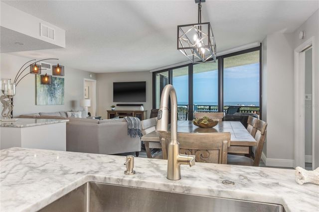 690 ISLAND WAY 1005, Clearwater Beach, FL 33767