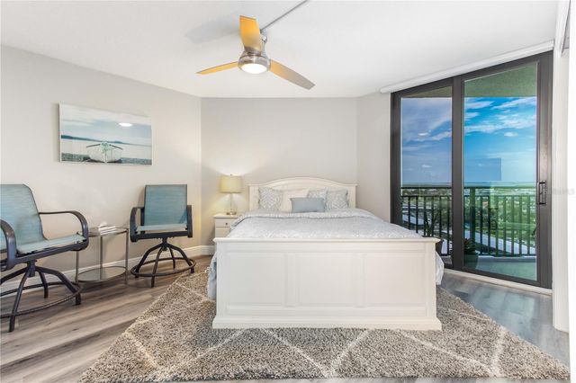 690 ISLAND WAY 1005, Clearwater Beach, FL 33767