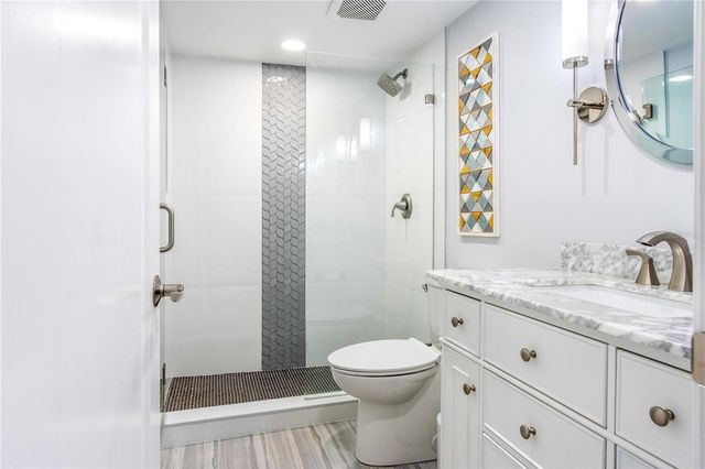 690 ISLAND WAY 1005, Clearwater Beach, FL 33767