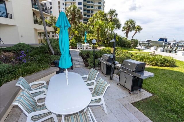 690 ISLAND WAY 1005, Clearwater Beach, FL 33767