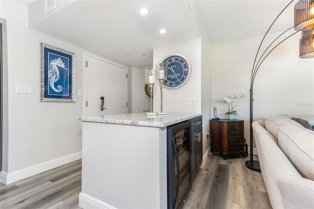 690 ISLAND WAY 1005, Clearwater Beach, FL 33767