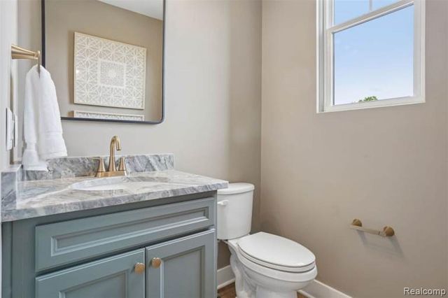 44050 Oakmont Drive, Plymouth, MI 48170