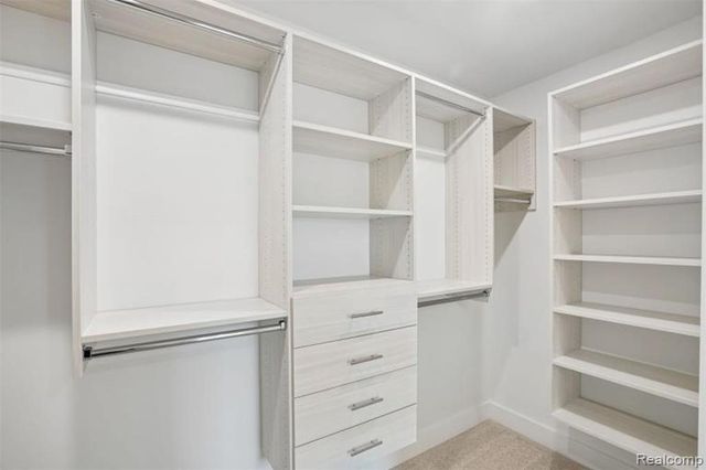 44050 Oakmont Drive, Plymouth, MI 48170
