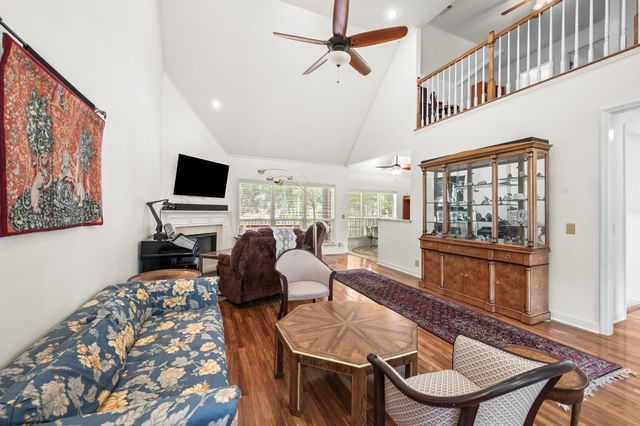 5117 Ravens Gln, Nashville, TN 37211