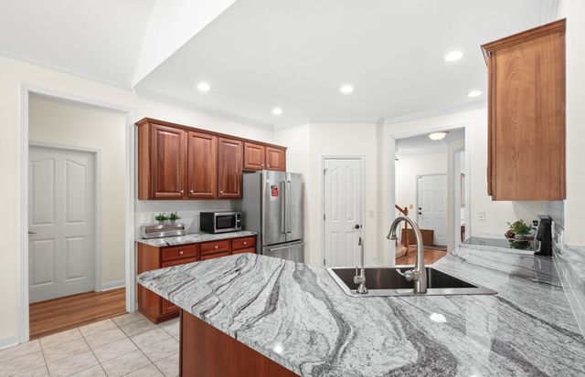 5117 Ravens Gln, Nashville, TN 37211