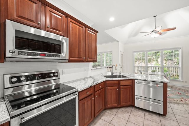 5117 Ravens Gln, Nashville, TN 37211