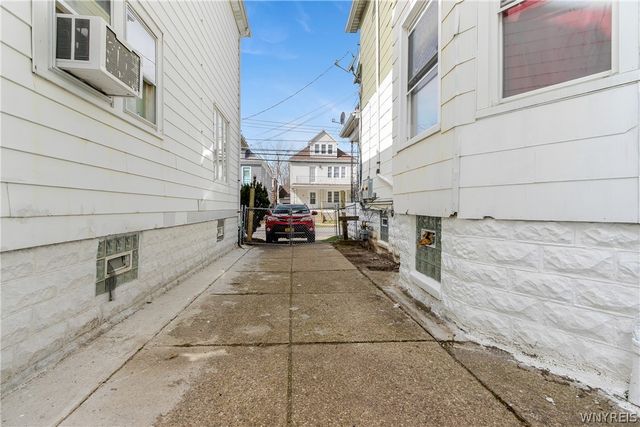 25 Page Street, Buffalo, NY 14207