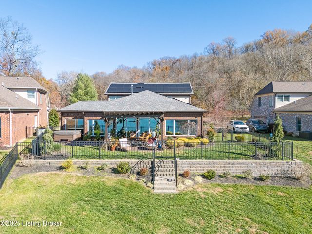 1804 Rivers Landing Dr, Prospect, KY 40059