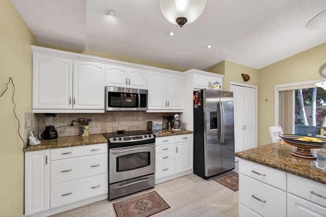 151 St Michaels Court, Jupiter, FL 33458