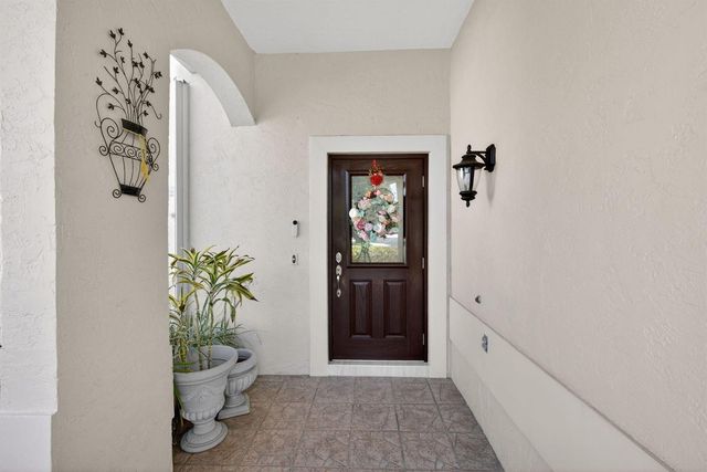 151 St Michaels Court, Jupiter, FL 33458