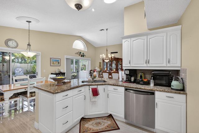 151 St Michaels Court, Jupiter, FL 33458