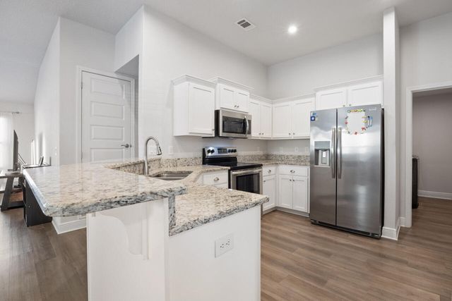 109 Ridgeway Circle, Crestview, FL 32536