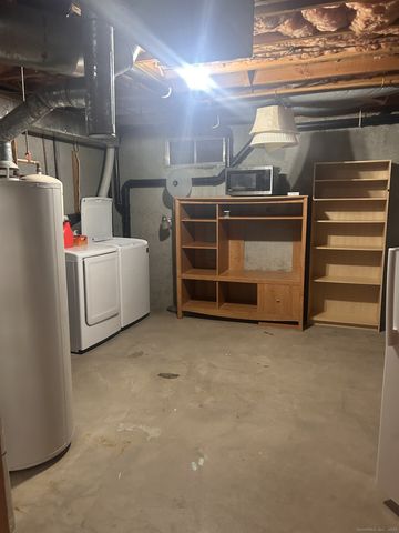 1367 Hanover Avenue APT 703, Meriden, CT 06451