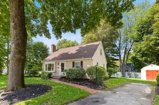 42 Sturges Road, Reading, MA 01867
