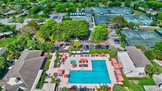11622 Creekside Dr, Boynton Beach, FL 33437