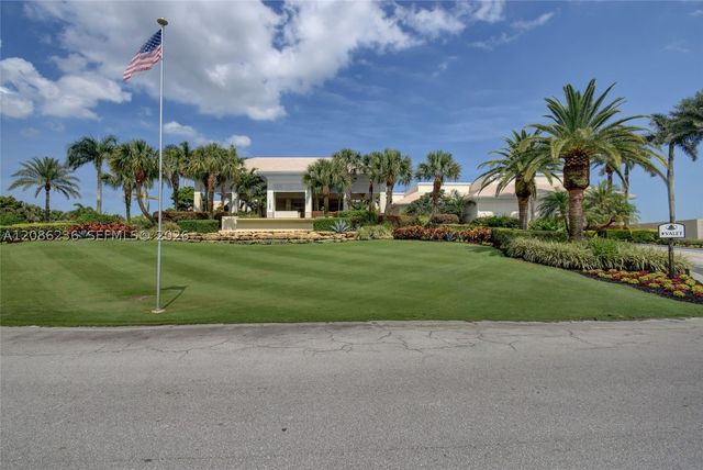 11622 Creekside Dr, Boynton Beach, FL 33437