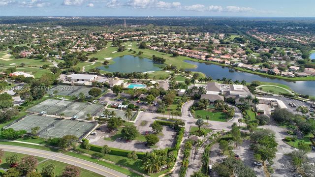 11622 Creekside Dr, Boynton Beach, FL 33437