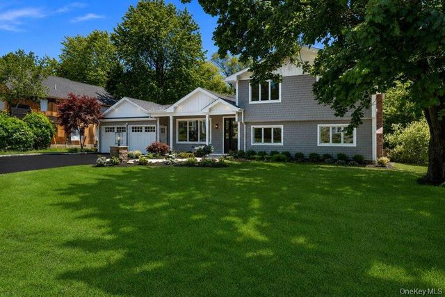 43 Bucknell Drive, Plainview, NY 11803