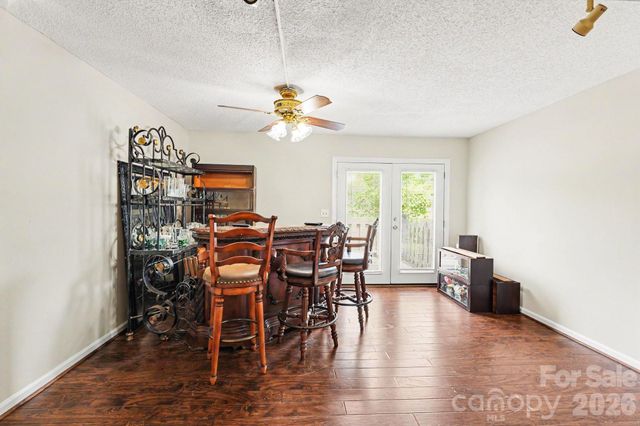 544 Lex Drive, Charlotte, NC 28262