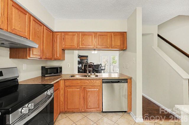 544 Lex Drive, Charlotte, NC 28262